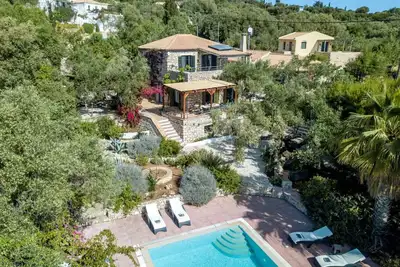 Image de Villa Aeolus Stylish Villa with Pool Masterbedroom with seperate Mezzanine