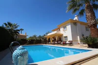 Image de Villa 25 by Interhome