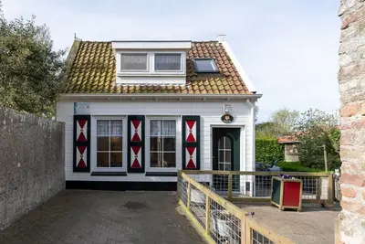 Image de Holiday home with garden in Aagtekerke | Dorpsplein 25