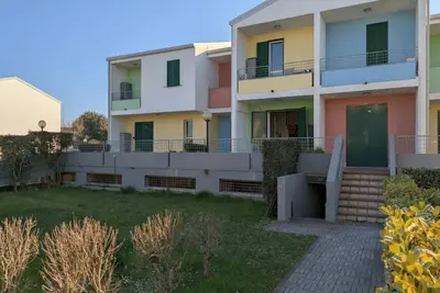 Image de Charmante villa sur deux niveaux avec piscine