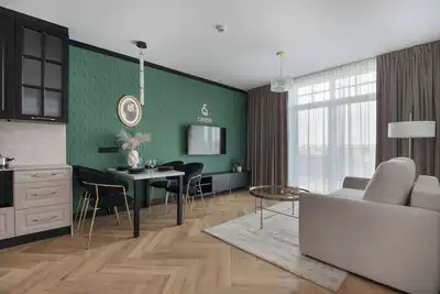 Image de Elegant Apartment with Balcony | Air Conditioning | Close to the Spa.