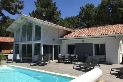 Image de Villa avec piscine privée et wifi - 8 pers.
