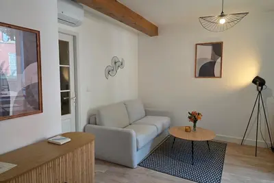 Image de Appartement 'T2 Cosy Aubenas' avec Wi-Fi et climatisation
