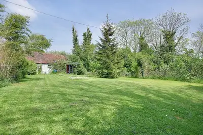 Image de Cottage-King-Sdb privée avec baignoire et douche-Vue sur la campagne