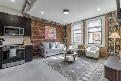 Image de Downtown Chattanooga Condo: Modern Suite w/ City