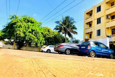 Image de Serene 1-bedroom apartment with Ac in charming Achimota