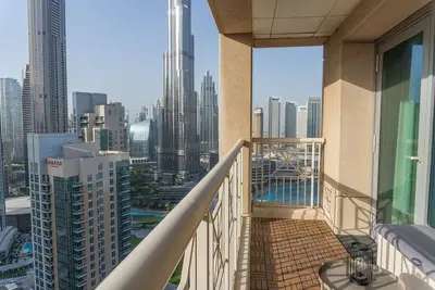 Image de High Floor with Full Burj Khalifa and Fountain Views, Pool Table, Gym, Pool