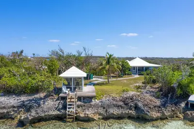 Shore Leave Cottage Waterfront Studio Cottage + Private Dock