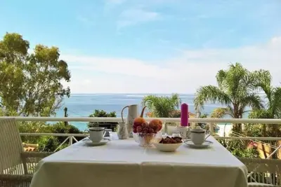 Image de Superior Apartment with Sea Views & Sunset Veranda at Stavento Apartments
