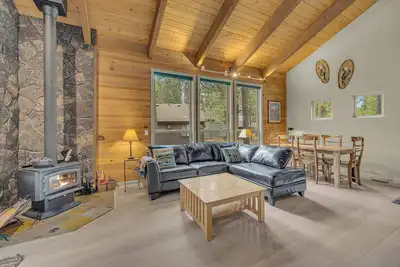Image de Ac | Great location | Family friendly | No pets