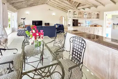 Image de Luxurious and spacious Caribbean Villa with large private pool
