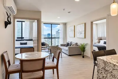 Image de 2br Costa del Este Condo | City & Sea Views