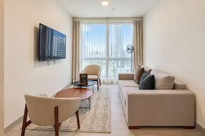 Image de 2br Costa del Este Condo | Pool, Gym & Water Views