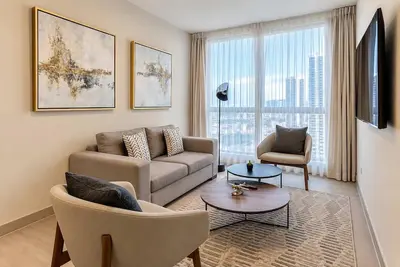 Image de 2br Costa del Este Condo | Pool, Gym & Sauna