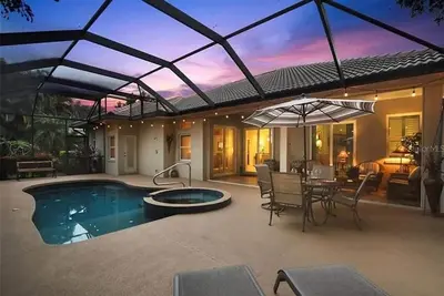 Image de Elegant 4-bed Home w/ Pool & Spa Near Siesta Key