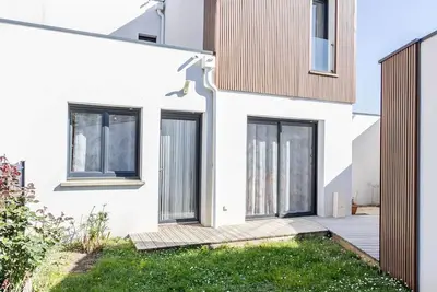 Image de Maison climatisée avec jardin