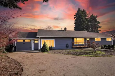 Image de Brand New! - Vibey Luxury: Hot Tub+Theater+Game Room, Sleeps 14 - Ev Charger