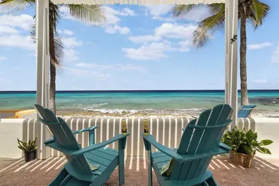Image de Oceanfront Luxury for Divers @ Lighthouse Beach 2 - Direct Ocean & Reef Access