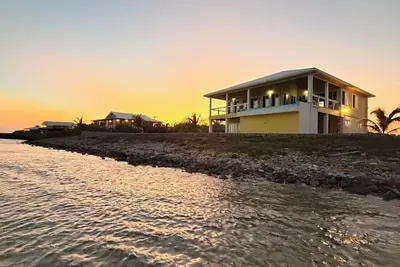 Image de Cozy oceanfront apartment at Casa Pulpo in beautiful Utila! Weekly discount!