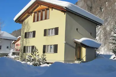 Image de Haus Wanner, (Splügen). by Interhome