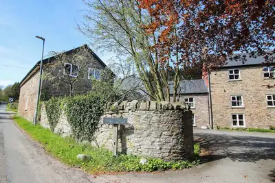 Image de Pentwyn Barn, pet friendly, with a garden in Clyro