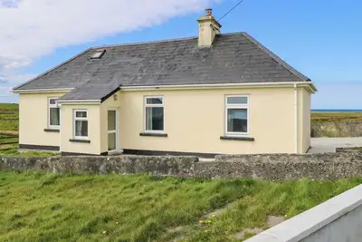 Image de Ocean View, pet friendly, with open fire in Louisburgh, County Mayo