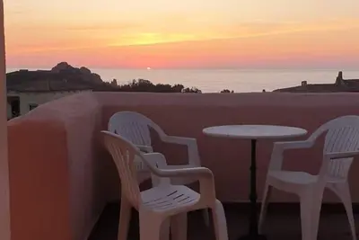 Image de Seaview Cottage - Walk to Beach - Sunset Terrace