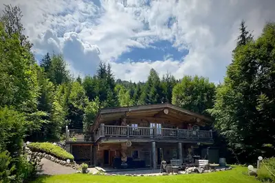 Image de Chalet « Weiss » avec vue sur la montagne, jardin privé et Wi-Fi