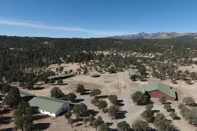 Image de Mountain View Cabin Complex | Group Oasis
