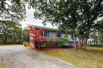 Image de Split-Level, Family-Friendly Home w/ a Rear Deck, Gas Grill, Free WiFi, & W/D
