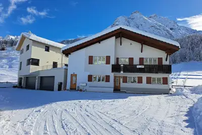 Image de am Tarasper See, (Tarasp). by Interhome