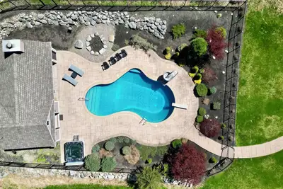 Image de Private Pool House - Pool · Jacuzzi · Fireplace