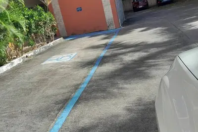 Image de Central-located, Gated, Parking, Pool, Gym, 7mins  Airport, Generator, Elevator,