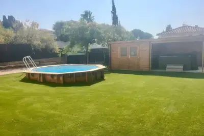 Image de Maison avec piscine au calme à Cers, à 10 minutes des plages