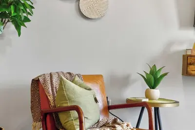 Image de Contemporary Country-Inspired Stay Downtown Dallas Free Parking, Pool & 24/7 Gym