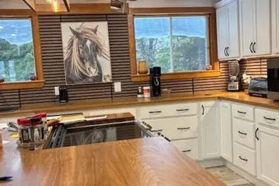 Image de Farmhouse: Spacious 3-Bedroom at Liscomb Lodge