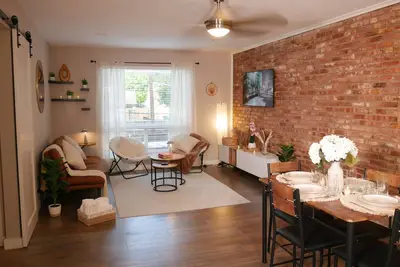 Image de Luxury Smart Home l Prime Dallas l Walk to Bars