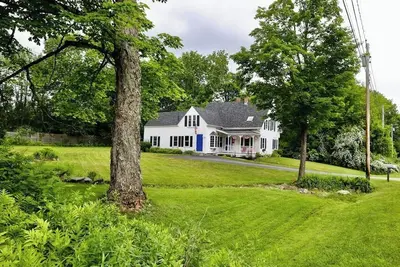 Image de Historic Home w/ Gas Fireplace, Fast WiFi, & Private W/D - Snowbird-Friendly
