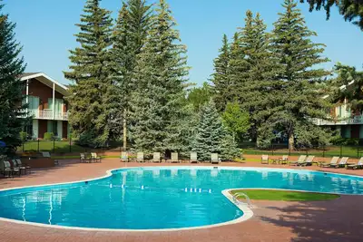 Image de Little America | 2 King | Quiet Privacy, Resort Feel | 2 Units