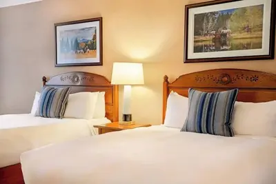 Image de 2 King | Little America | High Plains Oasis, Poolside + Golf Lifestyle | 2 Units