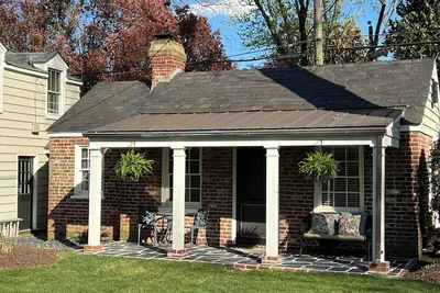 Richmond Near West End, Charming Private Cottage