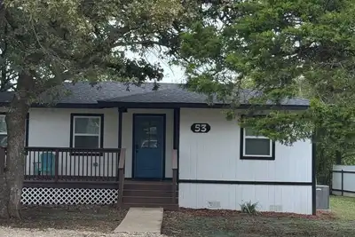 Image de Awesome 3-bedroom house 1. 5 miles to Lake Texoma & 5 miles to Megastar casino