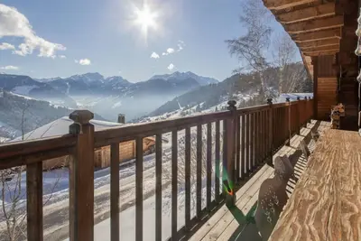 Image de Chalet « Haut 6 » avec vue sur Mont Blanc, terrasse privée et Wi-Fi