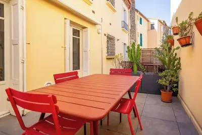Image de T2 en plein cœur du village & terrasse privée