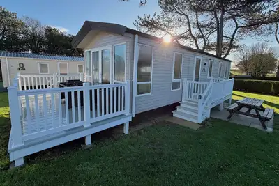 Image de Classic Holiday Home for 4 with Large Decking, cosy family escape on the Jurassic Coast