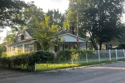 Image de Walking Downtown, Fabulous 1800sqft 3:2 with a loft room house huge kitchen charm