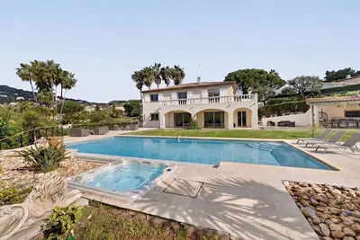 Villa Azur - Huge 9 Bedroom - Spa