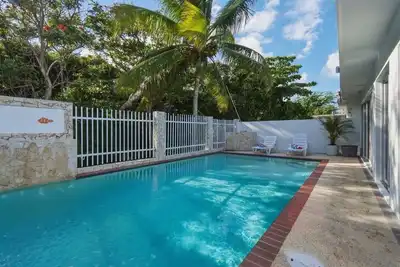 Image de Selara - Modern 3bdr home w pool + near beach