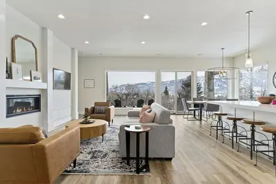 Image de Nordic View Haven | Golf | Mtn View | Hot Tub