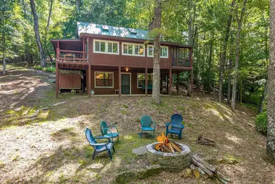 Image de Cozy Pet-Friendly Cabin | Suches Mountain Retreat